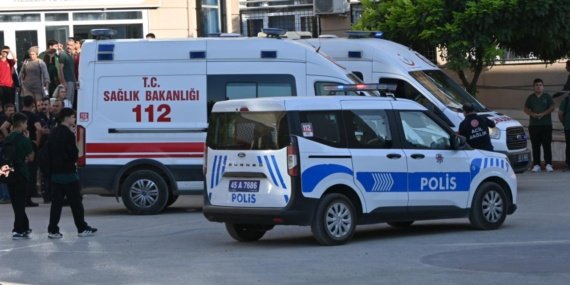Turgutlu'daki okul silahlı saldırısında 7 kişi cezaevine gönderildi 9 Turgutlu'daki okul silahlı saldırısında 7 kişi cezaevine gönderildi