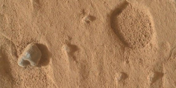 NASA Mars'ta gizemli delikler buldu 7 NASA Mars'ta gizemli delikler buldu