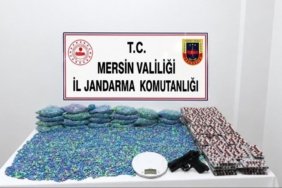 Mersin'deki operasyonda 64 bini aşkın uyuşturucu hap bulundu