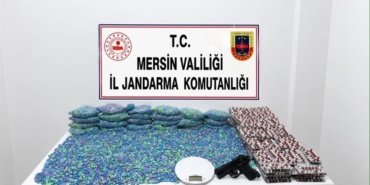 Mersin'deki operasyonda 64 bini aşkın uyuşturucu hap bulundu