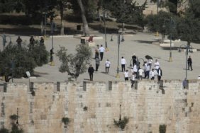 Sukot Bayramı'nda 1792 İsrailli, Polis Korumasında Mescid-i Aksa'ya Girdi 6 Sukot Bayramı'nda 1792 İsrailli, Polis Korumasında Mescid-i Aksa'ya Girdi