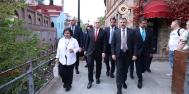Bakan Çiftçi, Tiflis'te Büyükelçiliği Ziyaret Etti