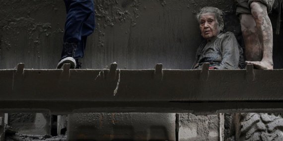 Nepal'deki selde yaşamını yitirenlerin sayısı 1287'ye çıktı 11 Nepal'deki selde yaşamını yitirenlerin sayısı 1287'ye çıktı