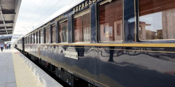 Paris'ten kalkan efsanevi Orient Express, Türkiye'ye ulaştı