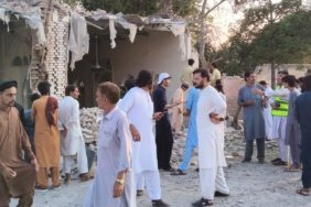 Pakistan'da cami yakınlarındaki intihar saldırısında 21 can kaybı