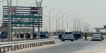 Irak, İran'a açılan üç sınır kapısında geçişleri yeniden başlattı