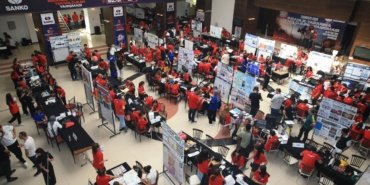 Diyarbakır'da 11 kategorideki TEKNOFEST 2026 yarışmaları ikinci gününde 15 Diyarbakır'da 11 kategorideki TEKNOFEST 2026 yarışmaları ikinci gününde