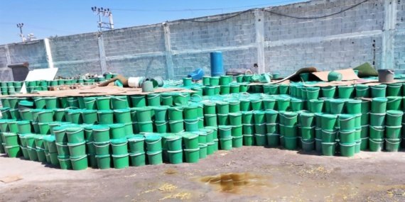 Mersin Akdeniz'de Hijyen Kurallarına Uymayan 3 Bin 500 Kova Turşuya El Konuldu