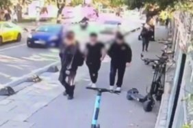 Üsküdar'da trafik kazası: Otomobil kaldırımdaki 4 öğrenciye daldı 6 Üsküdar'da trafik kazası: Otomobil kaldırımdaki 4 öğrenciye daldı