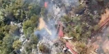 Antalya Kepez'de orman yangınına havadan ve karadan müdahale sürüyor 15 Antalya Kepez'de orman yangınına havadan ve karadan müdahale sürüyor