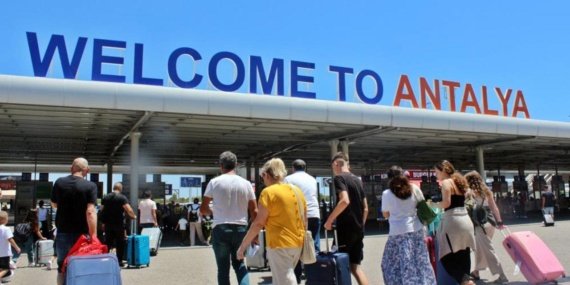 Antalya Havalimanı'nda İlk 9 Aylık Yolcu Sayısı 30 Milyonu Aştı 9 Antalya Havalimanı'nda İlk 9 Aylık Yolcu Sayısı 30 Milyonu Aştı