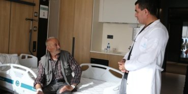5,5 yıllık açlık dönemi sona erdi: Akalazya hastası Arif Gedikli yeniden sofraya döndü 14 5,5 yıllık açlık dönemi sona erdi: Akalazya hastası Arif Gedikli yeniden sofraya döndü