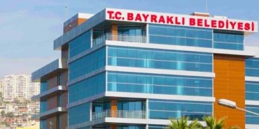 İzmir Bayraklı Belediyesi'ndeki yolsuzluk operasyonunda 15 kişi cezaevine gönderildi