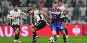 Beşiktaş, Crystal Palace Deplasmanında 2-2'lik Beraberliğe Razı Oldu 16 Beşiktaş, Crystal Palace Deplasmanında 2-2'lik Beraberliğe Razı Oldu