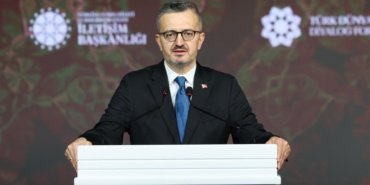 Burhanettin Duran: Rotalar Değişse de Türk Dünyasında Birlik İradesi Canlı Kalıyor