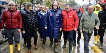 İstanbul Valisi Gül: Sel felaketinde 2 bin 500 kişi güvenle kurtarıldı 16 İstanbul Valisi Gül: Sel felaketinde 2 bin 500 kişi güvenle kurtarıldı
