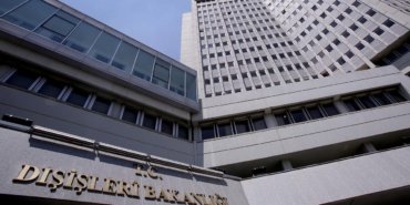 Türkiye, Bulgaristan ve Romanya'dan Karadeniz'deki Gemi Saldırılarına Ortak Kınama 13 Türkiye, Bulgaristan ve Romanya'dan Karadeniz'deki Gemi Saldırılarına Ortak Kınama