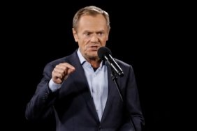 Tusk: Pegasus ile İsrail'e sızdırılan veriler devlet aleyhine suç