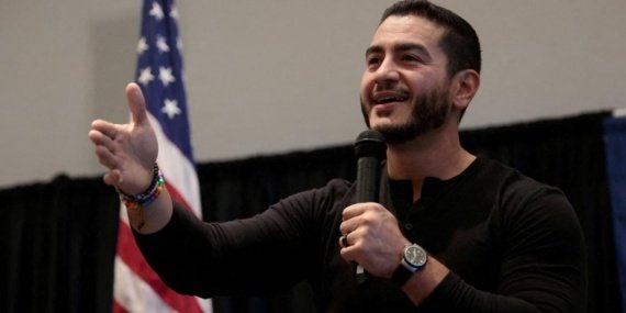 Trump, Michigan’daki rakibi El-Sayed’i 'şiddet yanlısı' olarak nitelendirdi 7 Trump, Michigan’daki rakibi El-Sayed’i 'şiddet yanlısı' olarak nitelendirdi