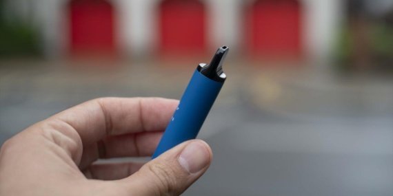 İngiltere'de e-sigara anketine yapay zeka botlarıyla müdahale edildi