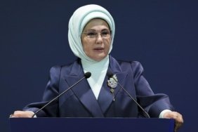 Cumhurbaşkanı Erdoğan'ın eşi Emine Erdoğan'dan TMV'ye 10. yıl tebriği 4 Cumhurbaşkanı Erdoğan'ın eşi Emine Erdoğan'dan TMV'ye 10. yıl tebriği