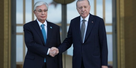 Türkiye-Kazakistan Zirvesi: Erdoğan ve Tokayev Stratejik İş Birliğini Gündeme Getirdi