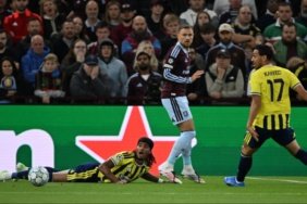Sarı-lacivertliler, Villa Park'ta Aston Villa karşısında 6-0'lık ağır bir yenilgi aldı