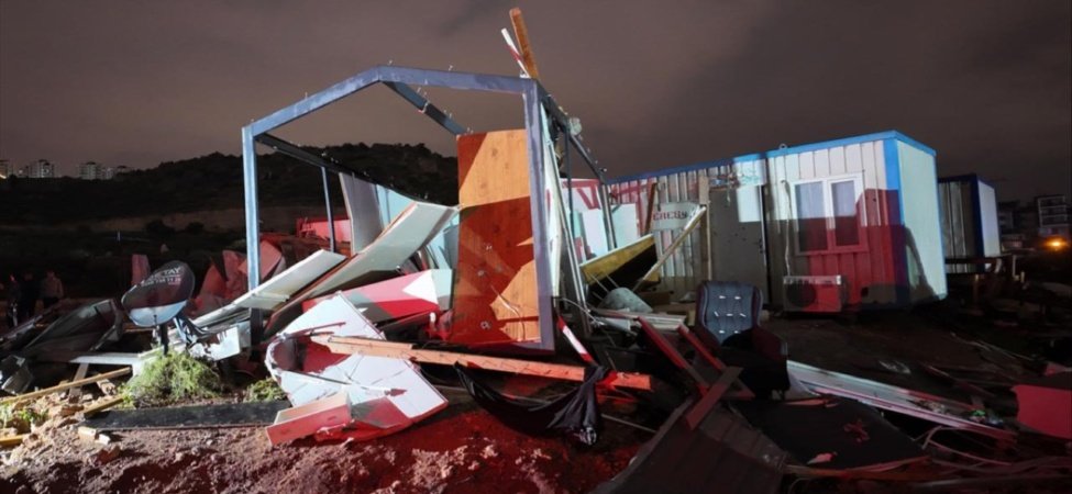 Antalya'da hortum faciası: 4 ölü, 1 yaralı