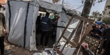 Han Yunus'ta çadırlara düzenlenen saldırıda 3 Filistinli şehit oldu 13 Han Yunus'ta çadırlara düzenlenen saldırıda 3 Filistinli şehit oldu