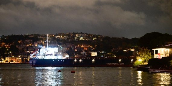 İstanbul Boğazı'nda gemi arızası: Trafik çift yönlü durduruldu