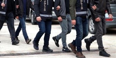 İstanbul merkezli üç ilde FETÖ'ye yönelik baskında 15 kişi yakalandı