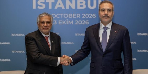Fidan, Pakistanlı mevkidaşı Dar'la İstanbul'da bir araya geldi