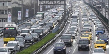 Yarın İstanbul'un çeşitli noktalarında araç trafiği durdurulacak