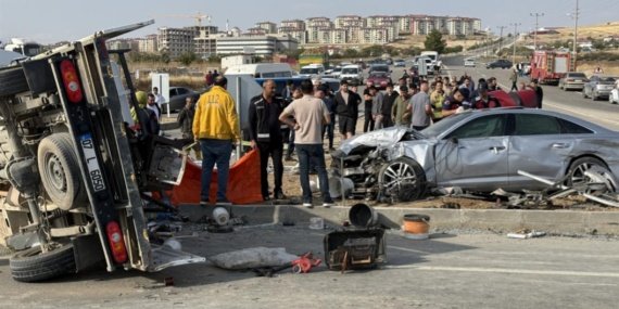 MHP'li Karakoç ve İl Başkanı Metehan'ın konvoyunda feci kaza: 1 can kaybı, 7 yaralı