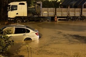 Kocaeli'de şiddetli yağış: Yollar sular altında kaldı