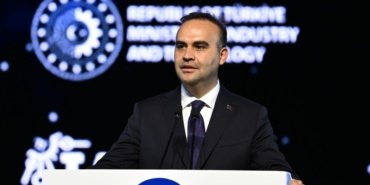 Bakan Kacır: Ülkemizin kurulu veri merkezi gücünü en az 1 gigavata çıkaracağız