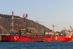 Türkiye'nin ilk yüzer üretim tesisi Osman Gazi, Mavi Vatan'daki görevine çıkıyor 2 Türkiye'nin ilk yüzer üretim tesisi Osman Gazi, Mavi Vatan'daki görevine çıkıyor