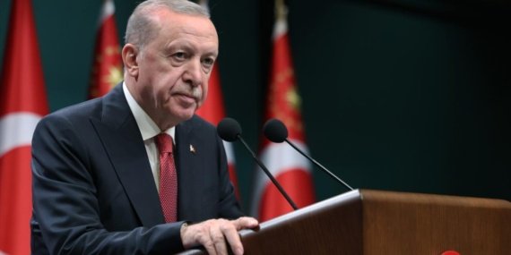 Cumhurbaşkanı Erdoğan'dan vefat eden Cevat Özkaya için başsağlığı mesajı