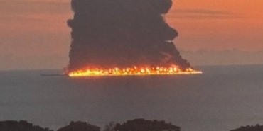 Karadeniz'de Rus Suları Yakınında Tanker Alev Aldı 13 Karadeniz'de Rus Suları Yakınında Tanker Alev Aldı