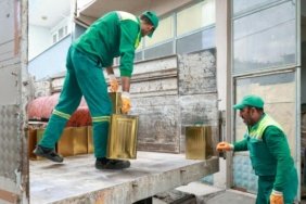 Bursa'da koşullara uymayan 6,5 ton gıda ürünü çöpe gitti