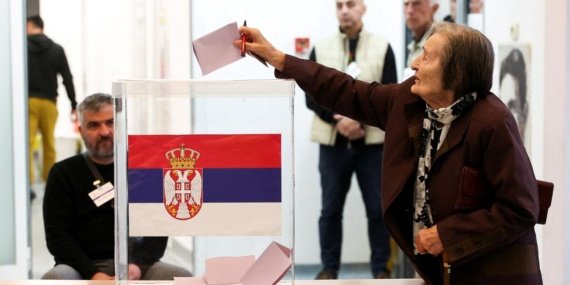 Sırbistan'da Erken Seçimlerde Sandıklar Açıldı 9 Sırbistan'da Erken Seçimlerde Sandıklar Açıldı