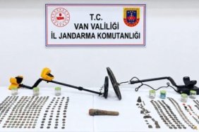 Çaldıran'da Roma Dönemine Ait 529 Altın Sikkede Saklı Kaçakçılık Ağı Çökertildi