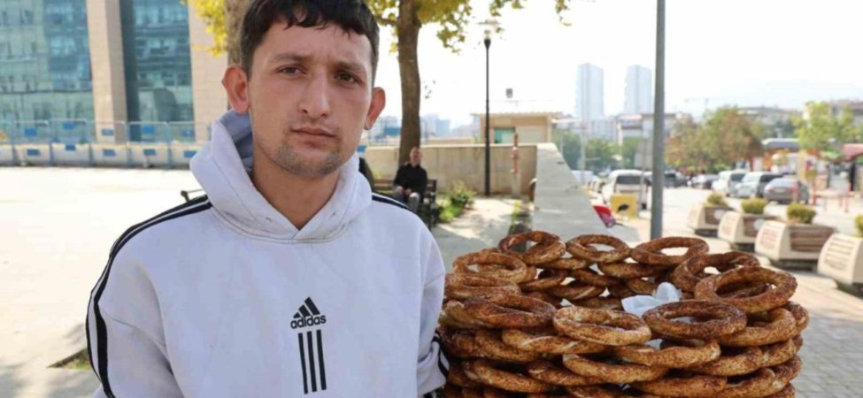 KPSS öncesi simit tezgahına güven notu bıraktı, ücreti eksiksiz buldu