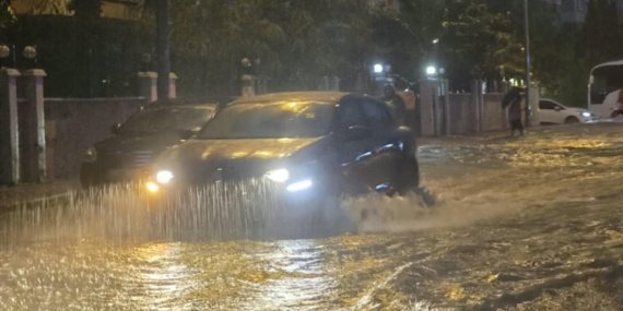 Antalya'da hasar tespiti yapılıyor 10 Antalya'da hasar tespiti yapılıyor