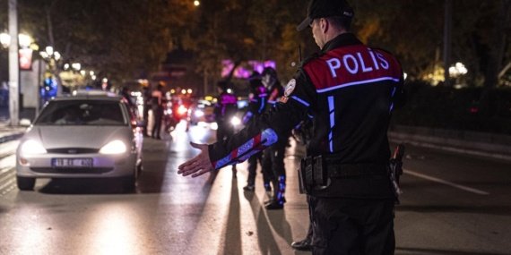 TDT Zirvesi Öncesi Başkentte Yoğun Güvenlik Önlemi: Trafik ve Asayiş Denetimleri 8 TDT Zirvesi Öncesi Başkentte Yoğun Güvenlik Önlemi: Trafik ve Asayiş Denetimleri